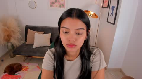 NINA online show from January 17, 2025, 7:38 pm