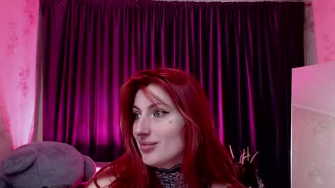 Snapshot of nina_b1um chatting on April 22, 2026, 5:43 am Nina online show from April 22, 2026, 5:43 am