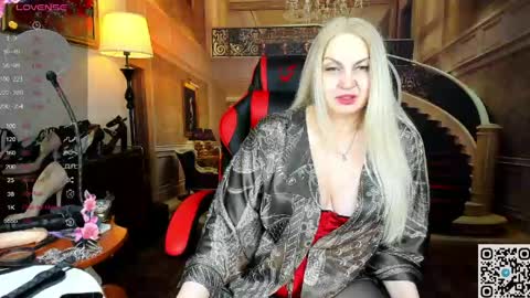 Nina online show from May 17, 2026, 3:04 am