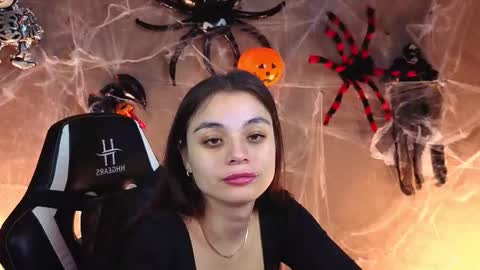 Ketrin online show from October 23, 2025, 3:17 am