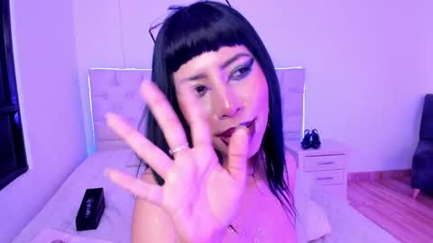 Nina Fox  online show from May 15, 2026, 11:23 pm
