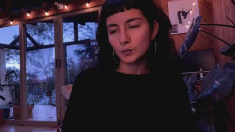 Nina.  online show from April 27, 2026, 9:02 pm