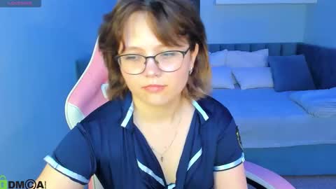 Snapshot of nina_lunaa chatting on September 9, 2025, 8:14 am nina lunaa online show from September 9, 2025, 8:14 am