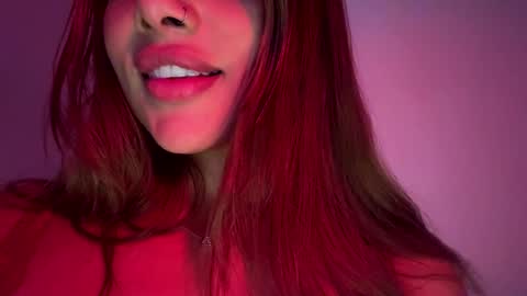 Snapshot of nina_mon chatting on October 24, 2025, 5:15 am Angie online show from October 24, 2025, 5:15 am