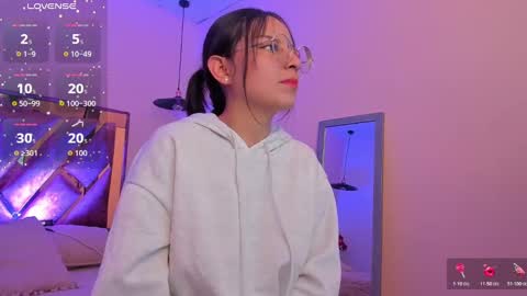 Nina myers online show from November 21, 2025, 2:54 am