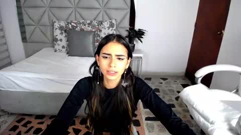  Nina  online show from February 7, 2025, 2:40 am