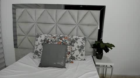  Nina  online show from March 1, 2025, 11:04 pm