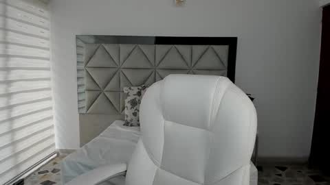  Nina  online show from March 12, 2025, 8:31 pm