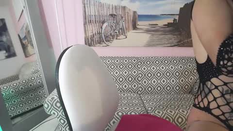 Nina online show from October 30, 2025, 12:28 pm