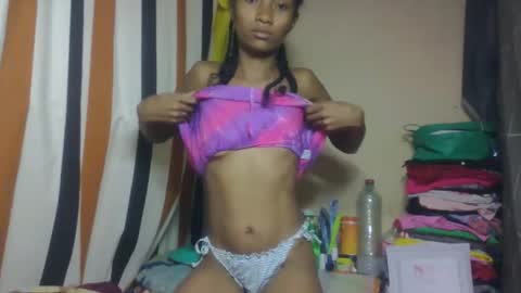 ninaeaa online show from April 4, 2026, 7:33 pm