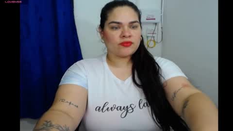 NinaFuentes online show from May 28, 2026, 4:21 am