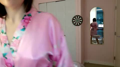 Snapshot of ninaoneil chatting on December 16, 2024, 12:15 am NinaOneil online show from December 16, 2024, 12:15 am