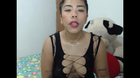 Ninapalmer online show from January 5, 2025, 6:35 pm