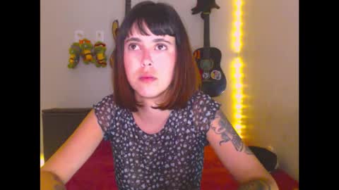 ninapellegrini17 online show from October 21, 2025, 11:38 pm