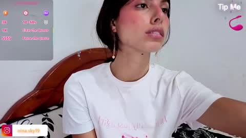 ninasky19 online show from January 9, 2026, 10:44 pm