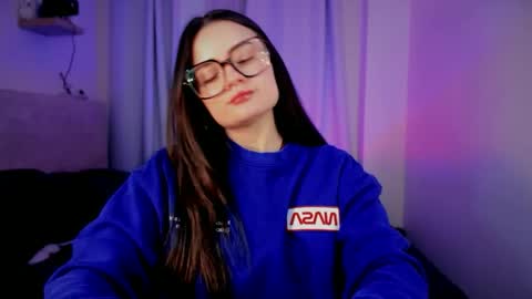 ninavolkov online show from October 7, 2025, 10:07 pm