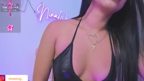 Snapshot of ninawong_ chatting on October 29, 2025, 10:00 pm Nina online show from October 29, 2025, 10:00 pm