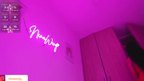 Snapshot of ninawong_ chatting on November 20, 2025, 10:53 pm Nina online show from November 20, 2025, 10:53 pm