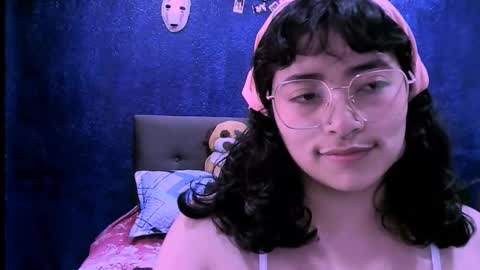 Nina online show from October 2, 2025, 1:40 pm