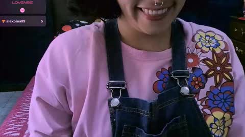 Nina online show from November 6, 2025, 4:41 pm