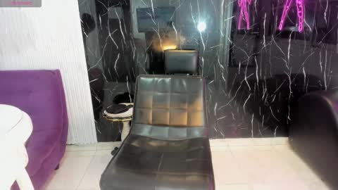 Snapshot of nini_beyker chatting on February 14, 2026, 1:30 pm nini_beyker online show from February 14, 2026, 1:30 pm