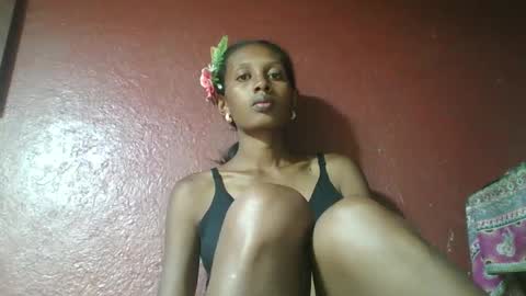 Snapshot of ninie246746 chatting on January 13, 2025, 4:39 am ninie246746 online show from January 13, 2025, 4:39 am