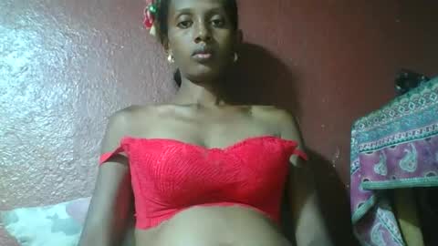 Snapshot of ninie246746 chatting on January 15, 2025, 12:04 pm ninie246746 online show from January 15, 2025, 12:04 pm