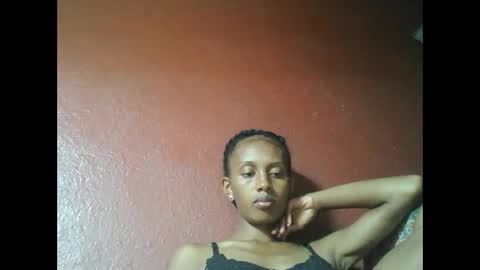 Snapshot of ninie246746 chatting on February 16, 2025, 1:27 pm ninie246746 online show from February 16, 2025, 1:27 pm