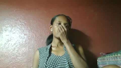 Snapshot of ninie246746 chatting on February 20, 2025, 5:33 am ninie246746 online show from February 20, 2025, 5:33 am