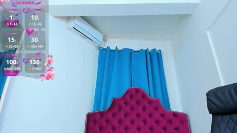 nina dee online show from October 28, 2025, 4:49 am