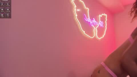 Ninna  online show from October 2, 2025, 4:03 pm