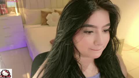 Snapshot of ninna_sweet_ chatting on May 13, 2026, 1:19 pm Nina online show from May 13, 2026, 1:19 pm