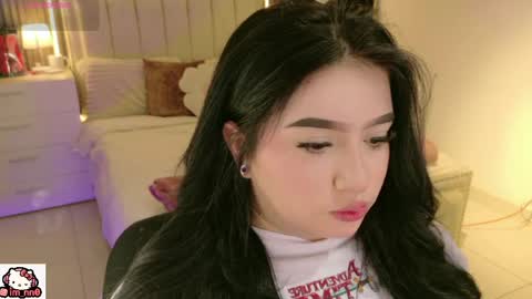 Snapshot of ninna_sweet_ chatting on May 17, 2026, 12:34 pm Nina online show from May 17, 2026, 12:34 pm