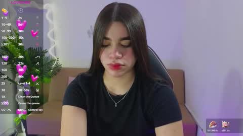 Snapshot of ninna_tay chatting on December 1, 2025, 6:57 pm Ninnaaaa online show from December 1, 2025, 6:57 pm