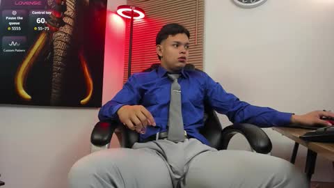 Snapshot of nino_bonnucci chatting on September 22, 2025, 11:23 am nino_bonnucci online show from September 22, 2025, 11:23 am