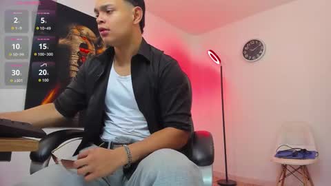 Snapshot of nino_bonnucci chatting on October 5, 2025, 12:47 pm nino_bonnucci online show from October 5, 2025, 12:47 pm