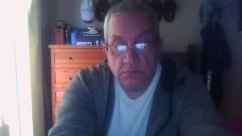 Dennis online show from October 31, 2025, 2:40 pm