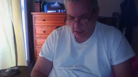 Dennis online show from November 11, 2025, 8:09 pm