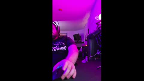 Snapshot of nippsino95 chatting on September 27, 2025, 10:20 am HungStepSon online show from September 27, 2025, 10:20 am