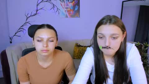 Snapshot of niri_vex chatting on September 9, 2025, 1:43 pm niri_vex online show from September 9, 2025, 1:43 pm