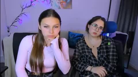 Snapshot of niri_vex chatting on September 16, 2025, 12:39 pm niri_vex online show from September 16, 2025, 12:39 pm