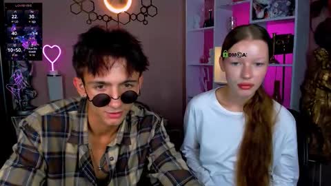 Snapshot of niri_vex chatting on September 19, 2025, 7:47 pm niri_vex online show from September 19, 2025, 7:47 pm