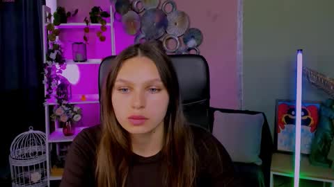 Snapshot of niri_vex chatting on October 3, 2025, 11:18 am niri_vex online show from October 3, 2025, 11:18 am