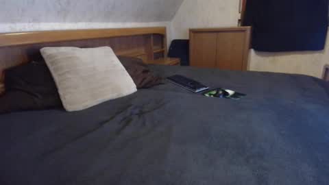 Snapshot of nixan85 chatting on January 12, 2026, 6:07 am nixan85 online show from January 12, 2026, 6:07 am