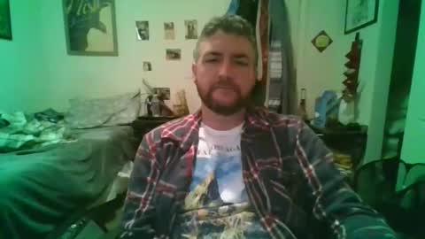 njoefats420 online show from April 18, 2026, 9:35 am