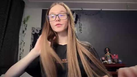 Tears Lora online show from March 6, 2025, 10:15 pm