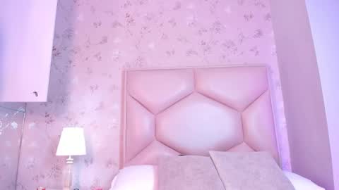 Snapshot of noa_butterfly chatting on September 14, 2025, 11:42 am ambarsulliva online show from September 14, 2025, 11:42 am