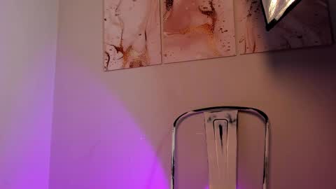 Snapshot of noa_butterfly chatting on September 15, 2025, 11:43 am ambarsulliva online show from September 15, 2025, 11:43 am