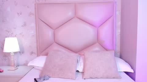 Snapshot of noa_butterfly chatting on October 4, 2025, 11:41 am ambarsulliva online show from October 4, 2025, 11:41 am