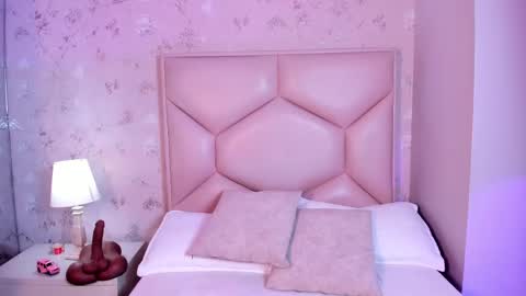 Snapshot of noa_butterfly chatting on October 14, 2025, 11:33 am ambarsulliva online show from October 14, 2025, 11:33 am
